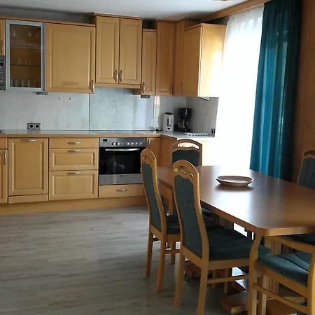 Bora Zell Am شقة زيل أم سي