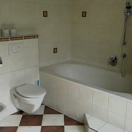 Bora Zell Am * زيل أم سي