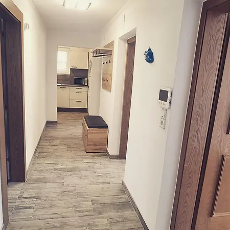 Bora Zell Am * زيل أم سي